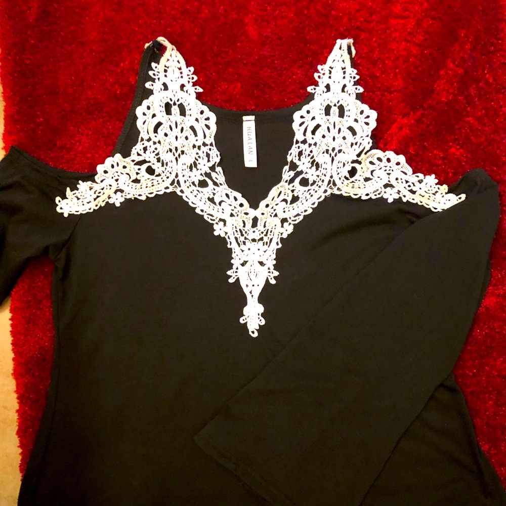 Beautiful Black Cold Shoulder Top